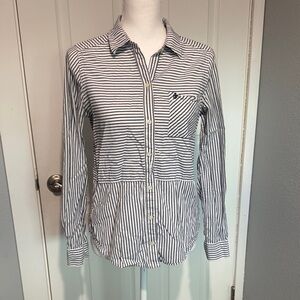 Abercrombie & Fitch Black and White Striped Button-Down Shirt